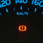 ترمز دستی برقی چگونه کار میکند؟ ترمز دستی برقی چگونه کار میکند؟