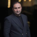 خاطره شوکه‌کننده مهران احمدی از دیدن سنگسار وسط برنامه + فیلم – سلام نو