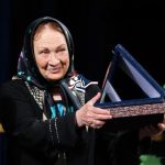 وضعیت تلخ و ناراحت کننده پری امیر حمزه بازیگر بازیگر سریال کارگاه شمسی و مادام در ۹۰ سالگی + فیلم