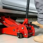 قانون 3/4 هنگام استفاده از جک خودرو چیست و چرا رعایت آن اهمیت دارد؟ قانون 3/4 هنگام استفاده از جک خودرو چیست و چرا رعایت آن اهمیت دارد؟