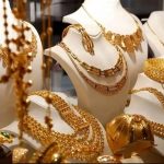 ریزش سنگین قیمت طلا امروز چهارشنبه ۱۴ آبان ۱۴۰۴ / قیمت طلای ۱۸ عیار گرمی ۹۱۷ هزار تومان ارزان شد