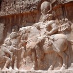 داستان والریانوس، امپراتور روم که جلوی پادشاه ایران زانو زد داستان والریانوس، امپراتور روم که جلوی پادشاه ایران زانو زد