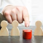 خبر مهم برای کارمندان/ این کارمندان تعدیل و عزل نمی‌شوند