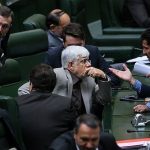 عارف و اعضای دولت در صحن مجلس حاضر شدند