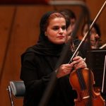 یک زن در تهران رهبر ارکستر شد + فیلم یک زن در تهران رهبر ارکستر شد + فیلم