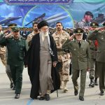 دستور شوکه کننده رهبر انقلاب به نیروهای مسلح دستور شوکه کننده رهبر انقلاب به نیروهای مسلح