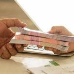 خبر مهم سازمان اداری و استخدامی کشور / سازوکار پرداخت کارمندان دولت تغییر می‌کند