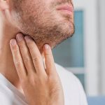 علائم گلودرد تیغی چیست؟ علائم گلودرد تیغی چیست؟