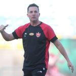 اوسمار تمرینات پرسپولیس را تعطیل کرد اوسمار تمرینات پرسپولیس را تعطیل کرد