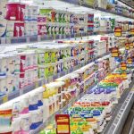 لبنیات رسما از سفره ایرانی‌ها پر کشید/ افزایش روزانه قیمت شیر و پنیر در بازار