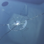 چگونه از شیشه جلوی خودرو مراقبت کنیم؟ چگونه از شیشه جلوی خودرو مراقبت کنیم؟