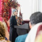 نقد عجیب روزنامه همشهری به همسر عراقچی / شکل حضور رسانهای همسر وزیر خوب نیست نقد عجیب روزنامه همشهری به همسر عراقچی / شکل حضور رسانهای همسر وزیر خوب نیست