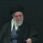 لحظه ورود رهبری به دومین شب عزاداری حضرت زهرا (س) + فیلم لحظه ورود رهبری به دومین شب عزاداری حضرت زهرا (س) + فیلم