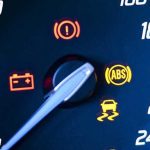 معنای هر یک از چراغهای اخطار ماشین چیست؟ معنای هر یک از چراغهای اخطار ماشین چیست؟