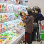 پشت‌پرده تخفیف‌های دروغین / مراقب مواد غذایی‌های تاریخ گذشته در این فروشگاه‌ها باشید