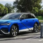 این خودروهای کنسل شده ثابت می‌کنند که خودروسازان در حال عقب‌نشینی از خودروهای برقی هستند