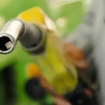 سخنگوی دولت: تصمیم افزایش قیمت بنزین برای حمایت از معیشت مردم گرفته شده است! سخنگوی دولت: تصمیم افزایش قیمت بنزین برای حمایت از معیشت مردم گرفته شده است!