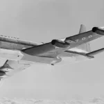 نمایشی بی‌سابقه: چگونه بوئینگ ۷۰۷ با یک مانور هوایی جسورانه متولد شد؟