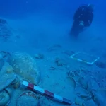 کشف یک کشتی غرقشده دو هزار ساله که ظرفهای غذای آن هنوز سر جایشان است کشف یک کشتی غرقشده دو هزار ساله که ظرفهای غذای آن هنوز سر جایشان است