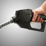 حذف سهمیه بنزین اکثر خودرها در ایران، به بهانه نرخ سوم؛ به بنزین 5 هزار تومانی سلام کنید!