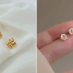 گوشوار ریز و کیوت طلا؛ ۱۵ مدل شیک و جذاب برای خانم‌ها با سبک‌های متفاوت