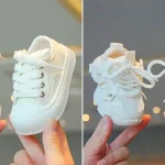 کتونی بامزه بچه گانه؛ ۱۵ ایده استایل کودکانه با کفشهای بانمک و پرطرفدار کتونی بامزه بچه گانه؛ ۱۵ ایده استایل کودکانه با کفشهای بانمک و پرطرفدار