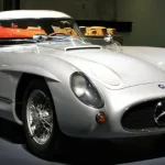 گرانترین خودروی جهان در یک حراجی با قیمت بیش از ۱۴۰ میلیون دلار فروخته شد گرانترین خودروی جهان در یک حراجی با قیمت بیش از ۱۴۰ میلیون دلار فروخته شد