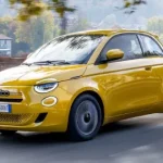 فیات 500 هیبریدی 2025 با موتور بنزینی معرفی شد؛ پایان رویای تمام برقی؟