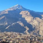 چرا نوک قله دماوند دیگر برف ندارد؟