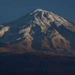 دماوند سفیدپوش شد؛ نخستین برف پاییزی بر بام ایران (عکس)