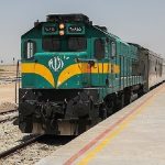 خروج واگن از ریل، قطارها را متوقف کرد؛ مسافران ساعت‌ها معطل شدند