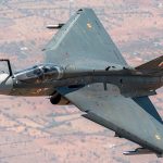 (ویدیو) حادثه دلخراش در ایرشو دبی؛ جنگنده هندی سقوط کرد