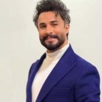 بازخوانی زیبای آهنگ « شب به گلستان تنها منتظرت بودم» توسط مصطفی راغب در نقش جهان اصفهان + فیلم بازخوانی زیبای آهنگ « شب به گلستان تنها منتظرت بودم» توسط مصطفی راغب در نقش جهان اصفهان + فیلم