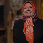 خاطره بامزه بازیگر زن مشهور از زیر کرسی خوابیدنش + فیلم