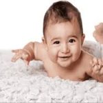 پیدا شدن نوزاد پسر برهنه‌ای در یک گاری زباله