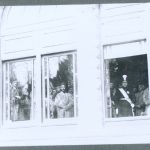 احمدشاه پشت پنجره تاریخ؛ تصویری کمتر دیدهشده از آخرین شاه قاجار احمدشاه پشت پنجره تاریخ؛ تصویری کمتر دیدهشده از آخرین شاه قاجار