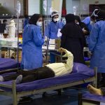 بیتفاوتی خیرهکننده پرسنل بیمارستان اهواز مقابل بیمار تشنجزده + فیلم بیتفاوتی خیرهکننده پرسنل بیمارستان اهواز مقابل بیمار تشنجزده + فیلم