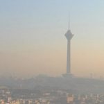 هوای تهران دوباره قرمز شد / احتمال تجدید نظر درباره تعطیلی تهران فردا ۱۲ آذر ۱۴۰۴ بالا رفت