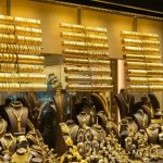 پیش بینی قیمت طلا فردا یکشنبه ۱۶ آذر ۱۴۰۴ / طلا بخریم یا بفروشیم؟