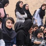 بنر اعتراضی روز دانشجو بر روی یک پراید در تهران+ فیلم بنر اعتراضی روز دانشجو بر روی یک پراید در تهران+ فیلم