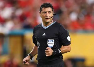 واکنش تند فغانی به حرفهای منشوری خداداد عزیزی روی آنتن زنده+ فیلم واکنش تند فغانی به حرفهای منشوری خداداد عزیزی روی آنتن زنده+ فیلم