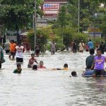 ۹۱۴ نفر کشته و ۳۸۹ مفقود در سیل اندونزی/ تصاویر هولناک از تخریب سیل + فیلم