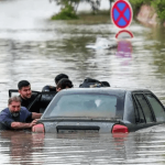 هشدار سیل در ۳۲ شهرستان؛ پیشبینی بارشهای سیلآسا در غرب کشور هشدار سیل در ۳۲ شهرستان؛ پیشبینی بارشهای سیلآسا در غرب کشور