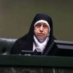 مجلس و دولت باید قانون حجاب را ابلاغ و اجرایی کند مجلس و دولت باید قانون حجاب را ابلاغ و اجرایی کند