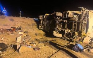 اولین تصاویر از واژگونی اتوبوس در جاده نطنز / تعداد قربانیان هنوز مشخص نیست+ فیلم اولین تصاویر از واژگونی اتوبوس در جاده نطنز / تعداد قربانیان هنوز مشخص نیست+ فیلم