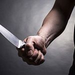 لحظه چاقو خوردن فرمانده انتظامی مشهد در مراسم ختم خسرو علیکردی + فیلم