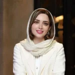 تیپ لاکچری و اروپایی بهنوش طباطبایی در اولین روز زمستان+ فیلم