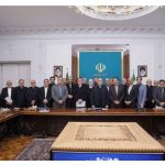 جلسه مهم پزشکیان و همتی / سقوط قیمت دلار و طلا در راه است؟ جلسه مهم پزشکیان و همتی / سقوط قیمت دلار و طلا در راه است؟