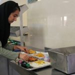 دور ریختن روزانه ۳۰۰ میلیون تومان غذا در دانشگاه تهران