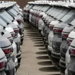 تعرفه واردات خودرو برای ایرانیان مقیم خارج اعلام شد تعرفه واردات خودرو برای ایرانیان مقیم خارج اعلام شد